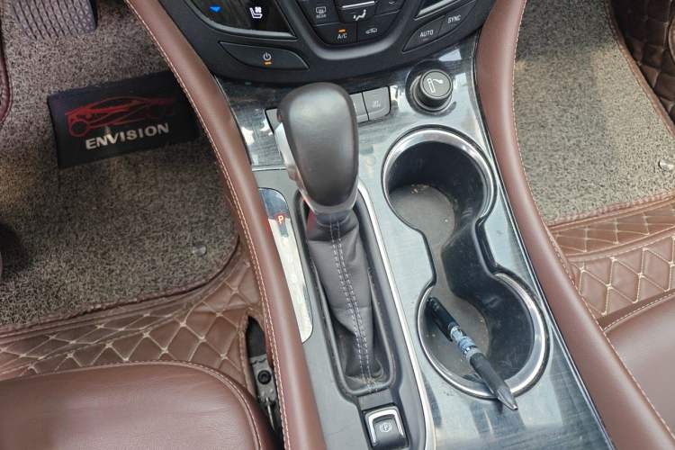 Used Buick Envision 2018 28T All-Wheel-Drive Versatile Sports Flagship Model Gear Lever