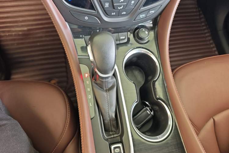 Used Buick Envision 2018 28T Four-Wheel Drive Elite Version Gear Lever