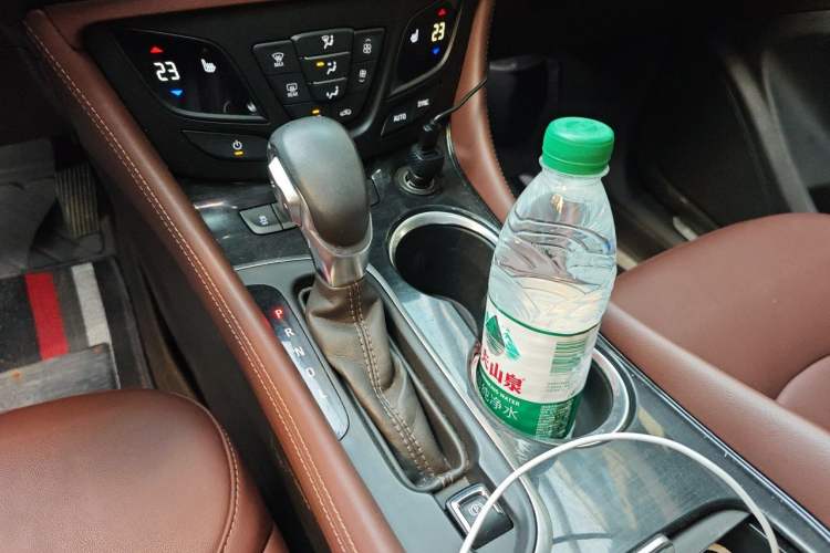 Used Buick Envision 2018 28T Four-Wheel Drive Luxury Model Gear Lever