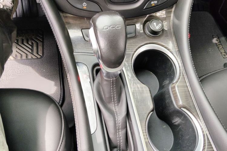 Used Buick Envision 2018 28T Four-Wheel Drive Elite Version Gear Lever