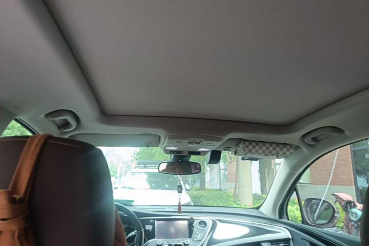 Used Buick Envision 2018 28T Four-Wheel Drive Luxury Model Headliner