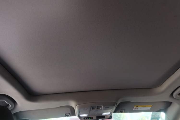 Used Buick Envision 2018 20T Two-Wheel Drive Luxury Model Headliner