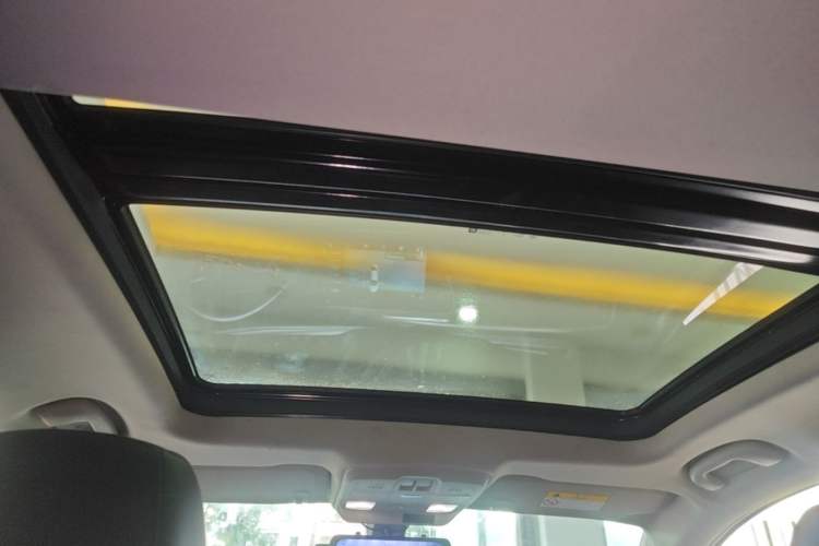 Used Buick Envision 2018 20T Two-Wheel-Drive Leading Model Headliner