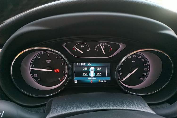 Used Buick Envision 2018 28T Four-Wheel Drive Elite Version Instrument Cluster