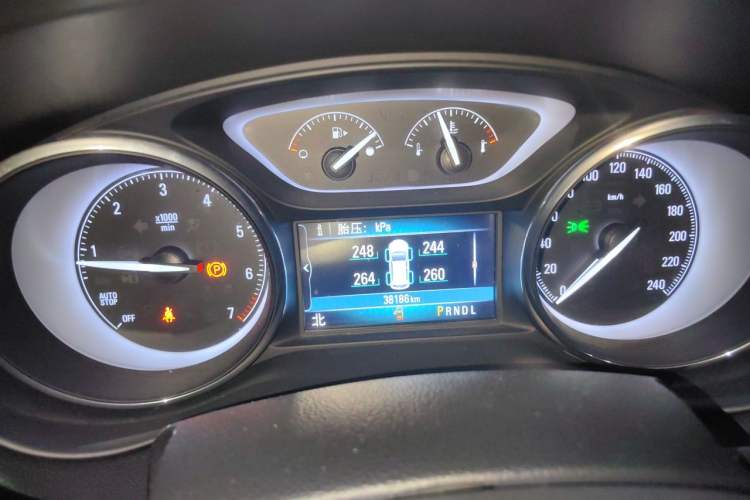 Used Buick Envision 2018 28T Four-Wheel Drive Elite Version Instrument Cluster