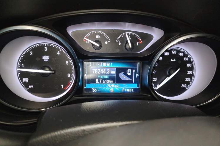 Used Buick Envision 2018 20T Two-Wheel-Drive Elite Model Instrument Cluster