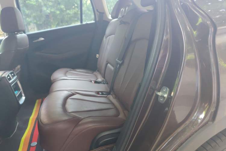 Used Buick Envision 2018 28T Four-Wheel Drive Elite Version Interior 4