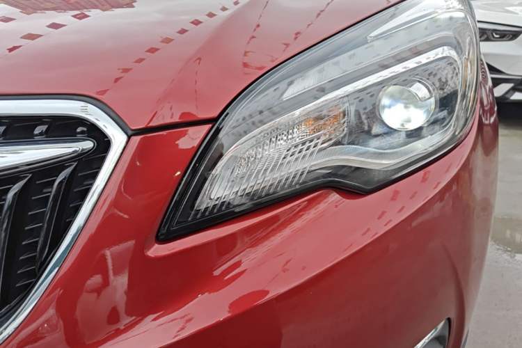Used Buick Envision 2018 20T Two-Wheel-Drive Elite Model Left Front Headlight