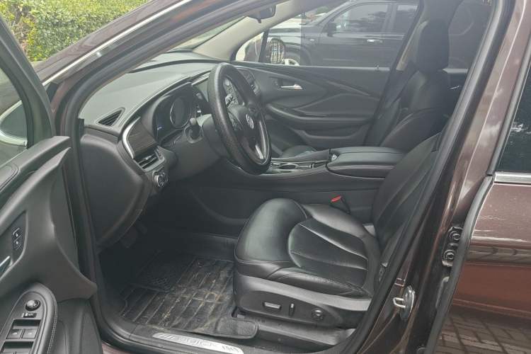 Used Buick Envision 2018 20T Two-Wheel-Drive Elite Model Left Front Seat