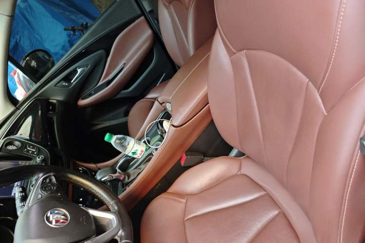 Used Buick Envision 2018 28T Four-Wheel Drive Luxury Model Left Front Seat