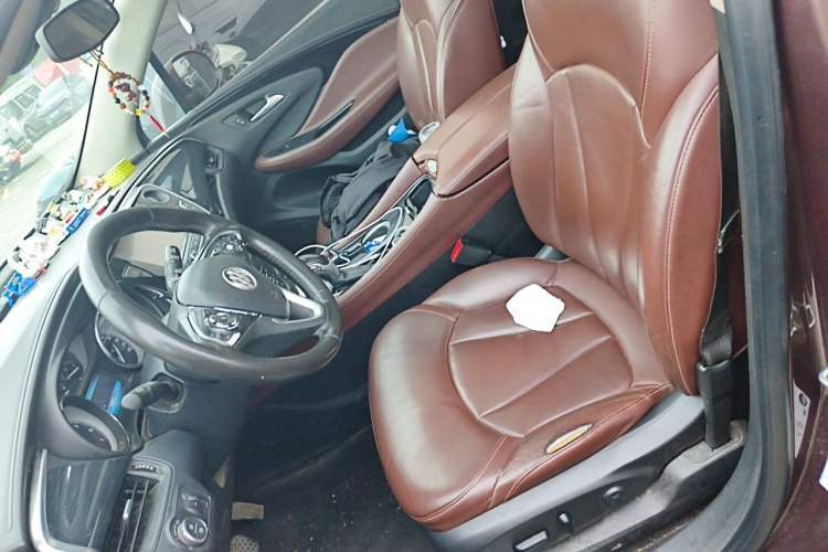 Used Buick Envision 2018 20T Two-Wheel Drive Luxury Model Left Front Seat