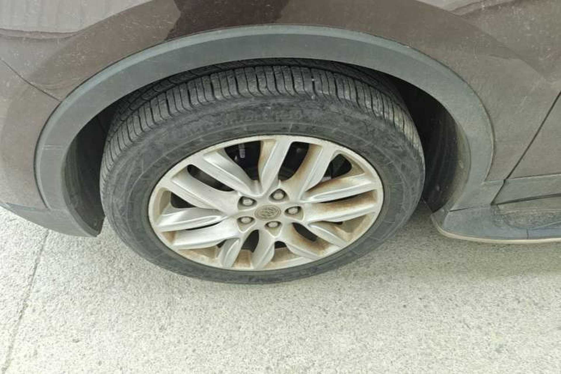 Used Buick Envision 2018 28T Four-Wheel Drive Elite Version Left Front Wheel Hub