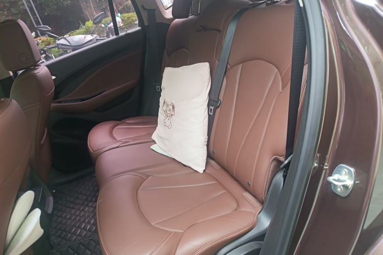 Used Buick Envision 2018 28T Four-Wheel Drive Luxury Model Left Rear Seat