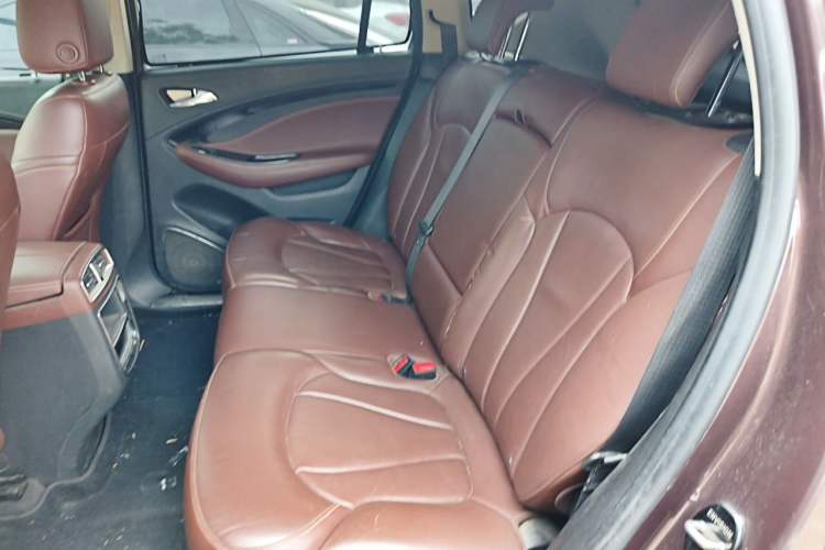 Used Buick Envision 2018 20T Two-Wheel Drive Luxury Model Left Rear Seat