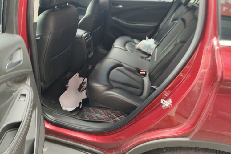 Used Buick Envision 2018 20T Two-Wheel-Drive Elite Model Left Rear Seat