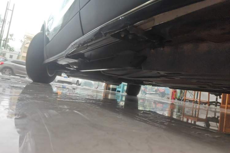 Used Buick Envision 2018 20T Two-Wheel-Drive Leading Model Left Side Sill