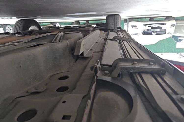 Used Buick Envision 2018 20T Two-Wheel-Drive Elite Model Left Side Sill