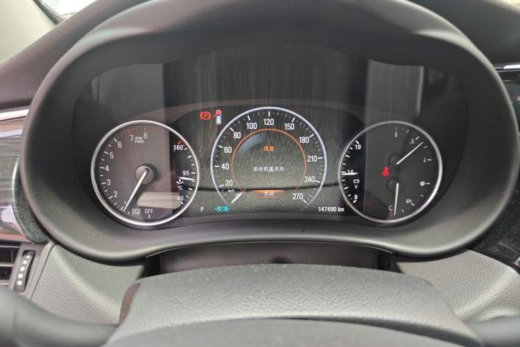 Used Buick Envision 2018 28T All-Wheel-Drive Versatile Sports Flagship Model Odometer Close Up