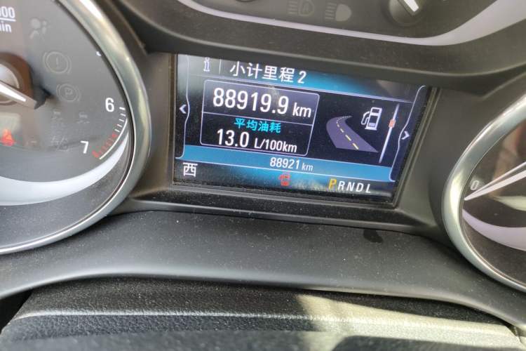 Used Buick Envision 2018 28T Four-Wheel Drive Elite Version Odometer Close Up