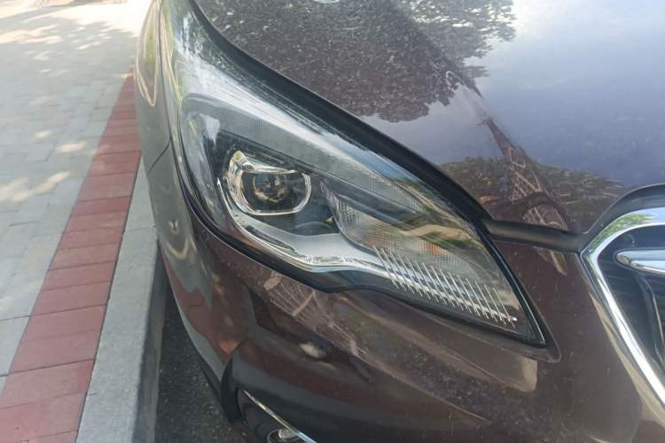 Used Buick Envision 2018 28T Four-Wheel Drive Elite Version Right Front Headlight