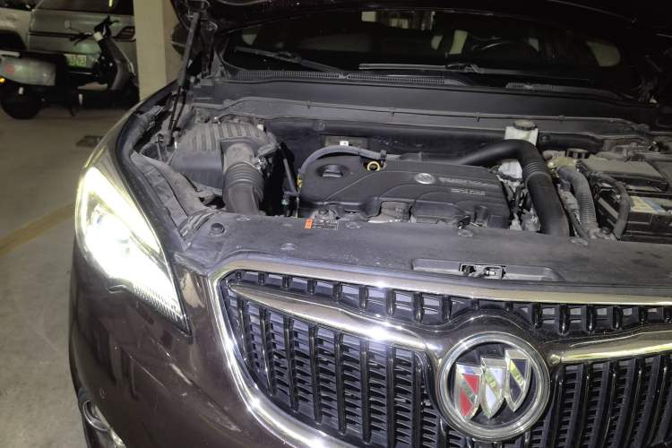 Used Buick Envision 2018 20T Two-Wheel Drive Luxury Model Right Front Headlight