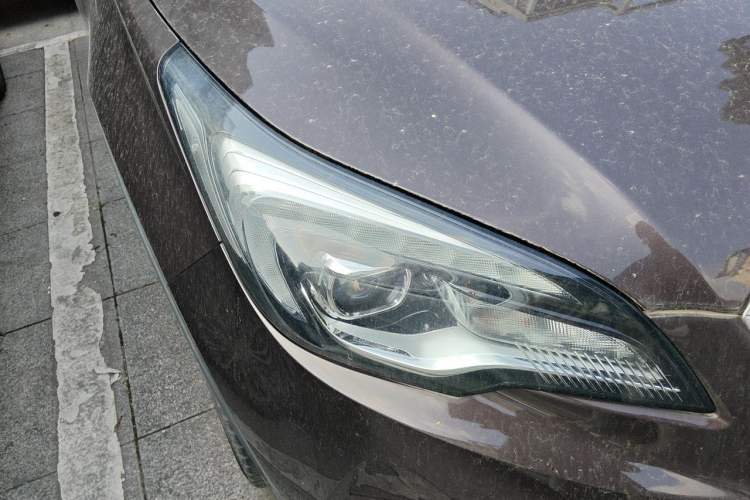 Used Buick Envision 2018 28T Four-Wheel Drive Elite Version Right Front Headlight