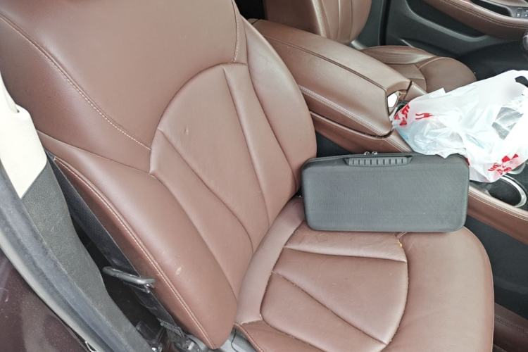 Used Buick Envision 2018 28T Four-Wheel Drive Elite Version Right Front Seat