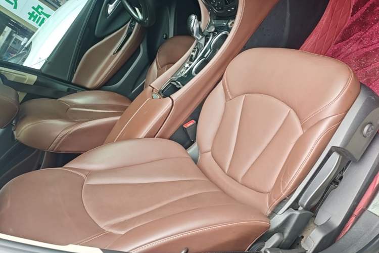 Used Buick Envision 2018 28T Four-Wheel Drive Elite Version Right Front Seat
