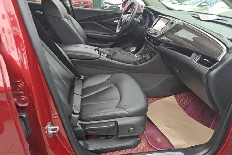 Used Buick Envision 2018 20T Two-Wheel-Drive Elite Model Right Front Seat