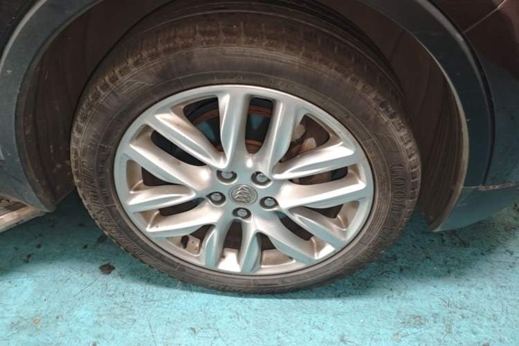 Used Buick Envision 2018 28T Four-Wheel Drive Elite Version Right Front Wheel Hub