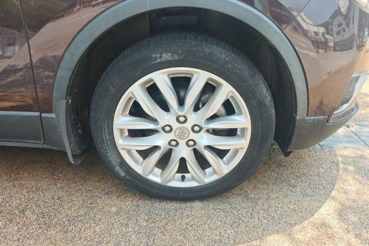 Used Buick Envision 2018 28T Four-Wheel Drive Elite Version Right Front Wheel Hub