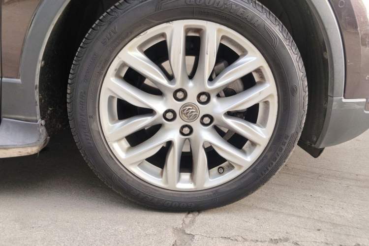 Used Buick Envision 2018 28T All-Wheel-Drive Versatile Sports Flagship Model Right Front Wheel Hub