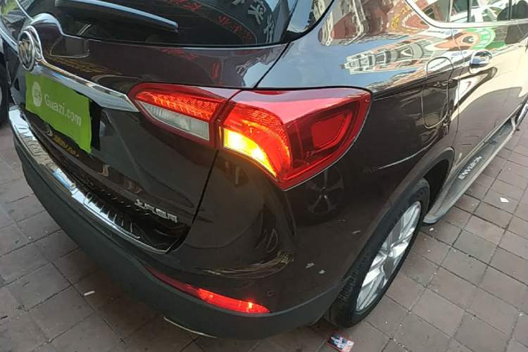 Used Buick Envision 2018 28T Four-Wheel Drive Elite Version Right Rear Taillight