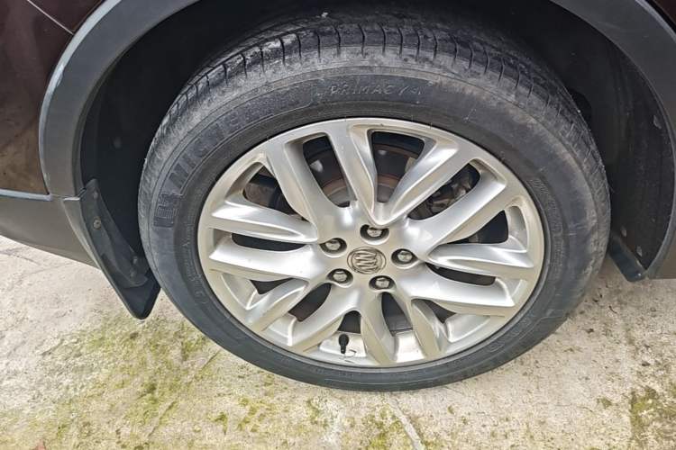 Used Buick Envision 2018 28T Four-Wheel Drive Elite Version Right Rear Wheel Hub