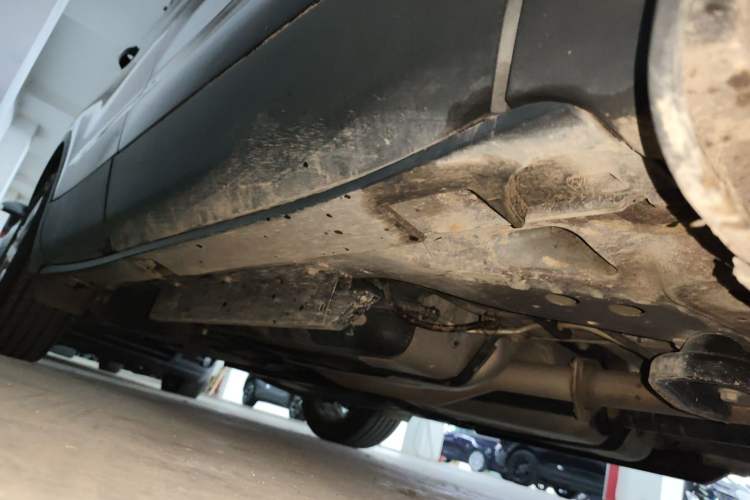 Used Buick Envision 2018 28T Four-Wheel Drive Luxury Model Right Side Sill