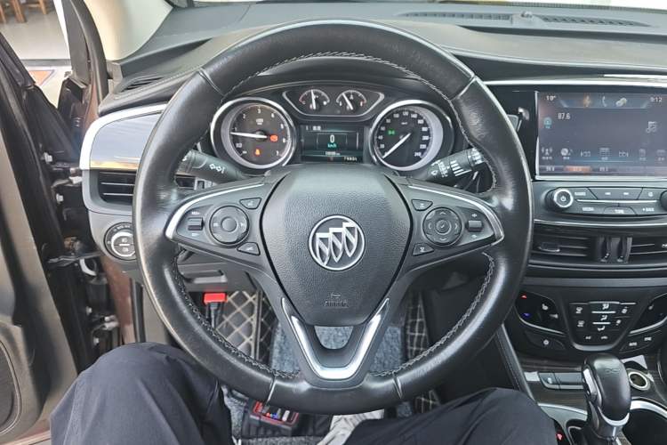 Used Buick Envision 2018 20T Two-Wheel-Drive Elite Model Steering Wheel