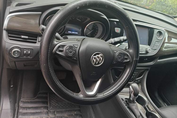 Used Buick Envision 2018 20T Two-Wheel-Drive Elite Model Steering Wheel