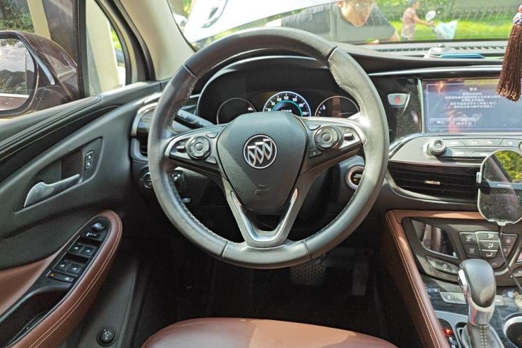 Used Buick Envision 2018 28T Four-Wheel Drive Luxury Model Steering Wheel