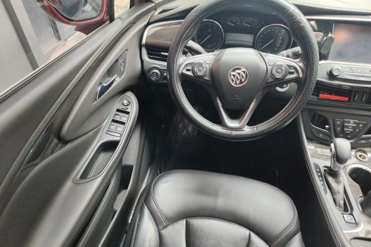 Used Buick Envision 2018 20T Two-Wheel-Drive Elite Model Steering Wheel