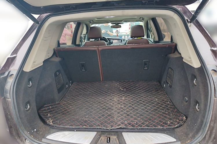Used Buick Envision 2018 20T Two-Wheel Drive Luxury Model Trunk