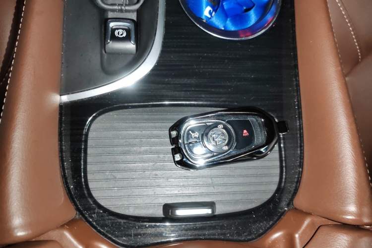 Used Buick Envision 2018 28T Four-Wheel Drive Elite Version Vehicle Key