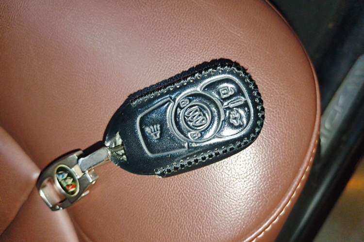 Used Buick Envision 2018 20T Two-Wheel Drive Luxury Model Vehicle Key