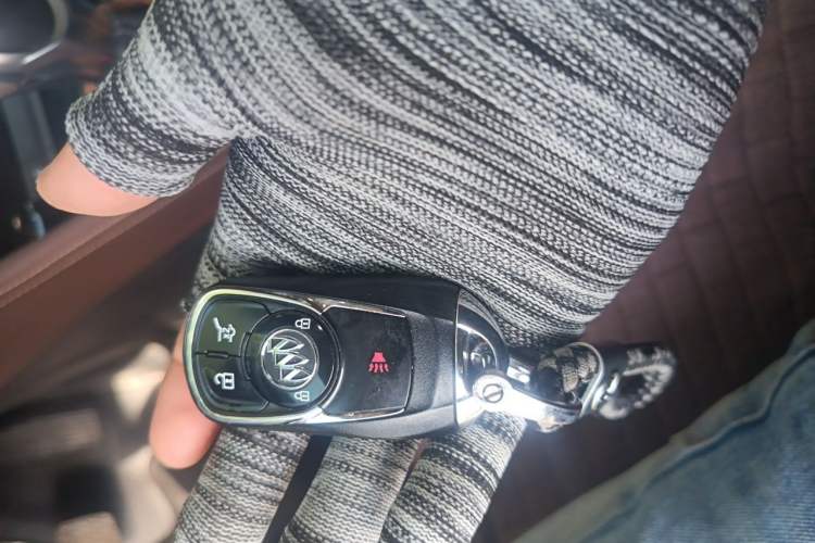 Used Buick Envision 2018 28T Four-Wheel Drive Elite Version Vehicle Key