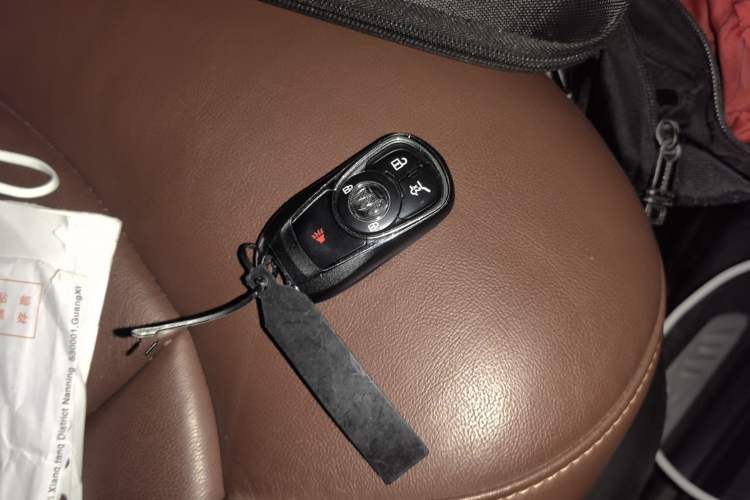 Used Buick Envision 2018 20T Two-Wheel Drive Luxury Model Vehicle Key
