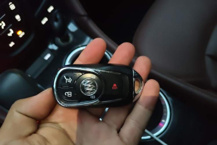 Used Buick Envision 2018 28T Four-Wheel Drive Elite Version Vehicle Key