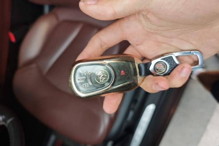 Used Buick Envision 2018 28T Four-Wheel Drive Luxury Model Vehicle Key