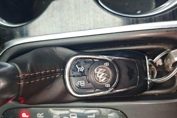 Used Buick Envision 2018 28T Four-Wheel Drive Elite Version Vehicle Key