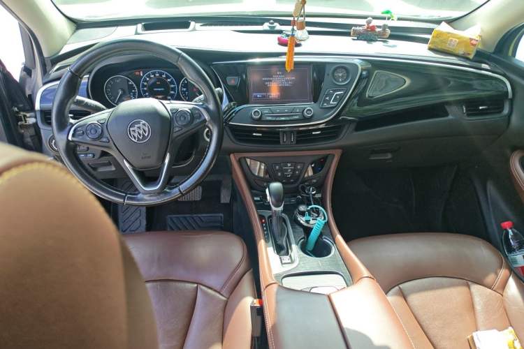 Used Buick Envision 2018 28T Four-Wheel Drive Luxury Model Center Console