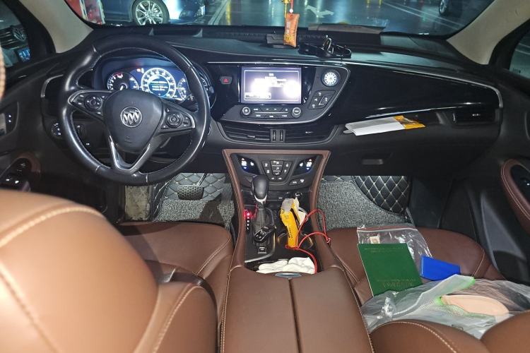 Used Buick Envision 2018 28T Four-Wheel Drive Luxury Model Center Console