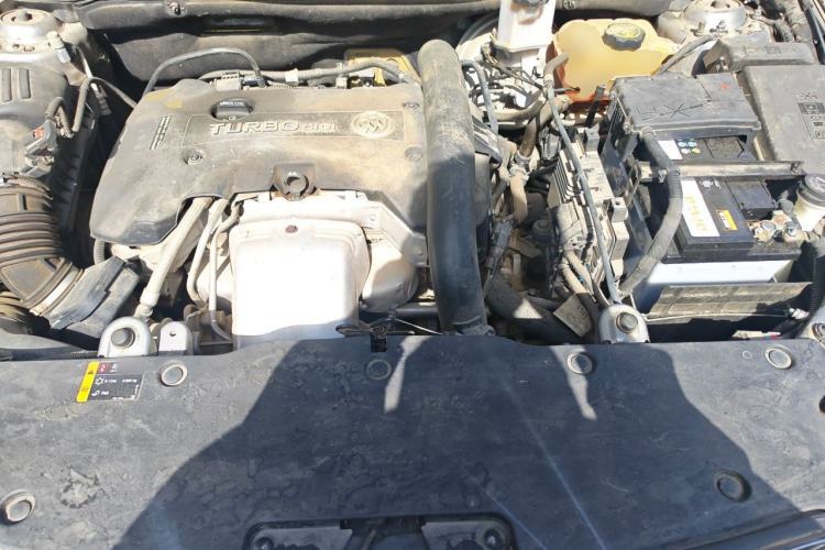 Used Buick Envision 2018 28T Four-Wheel Drive Luxury Model Engine Bay